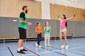 26个代言！孙颖莎再添新商务，人气成就双高，国乒招牌巨星